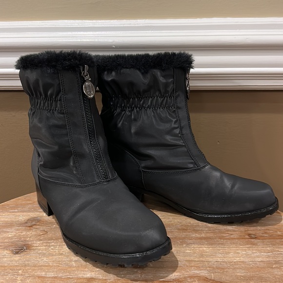 Trotters Black Brady Boots. Size 9.5 - Picture 16 of 16